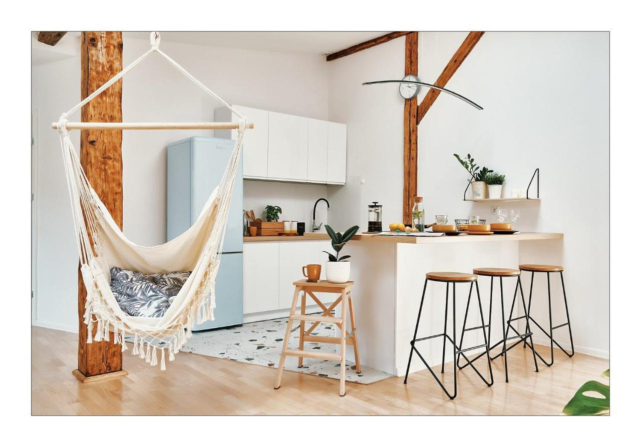 Апартаменти Sunny At The Heart Of Old Town *